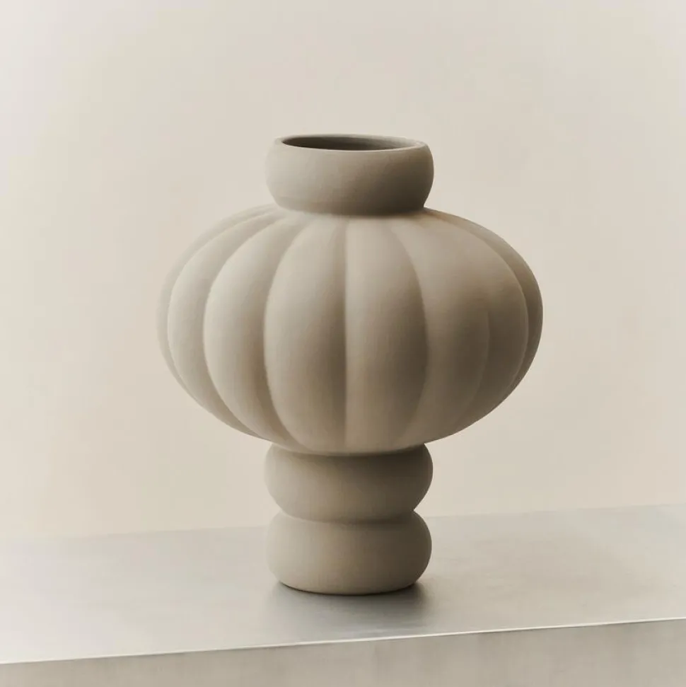 Louise Roe Balloon Vase 02 Sanded Grey