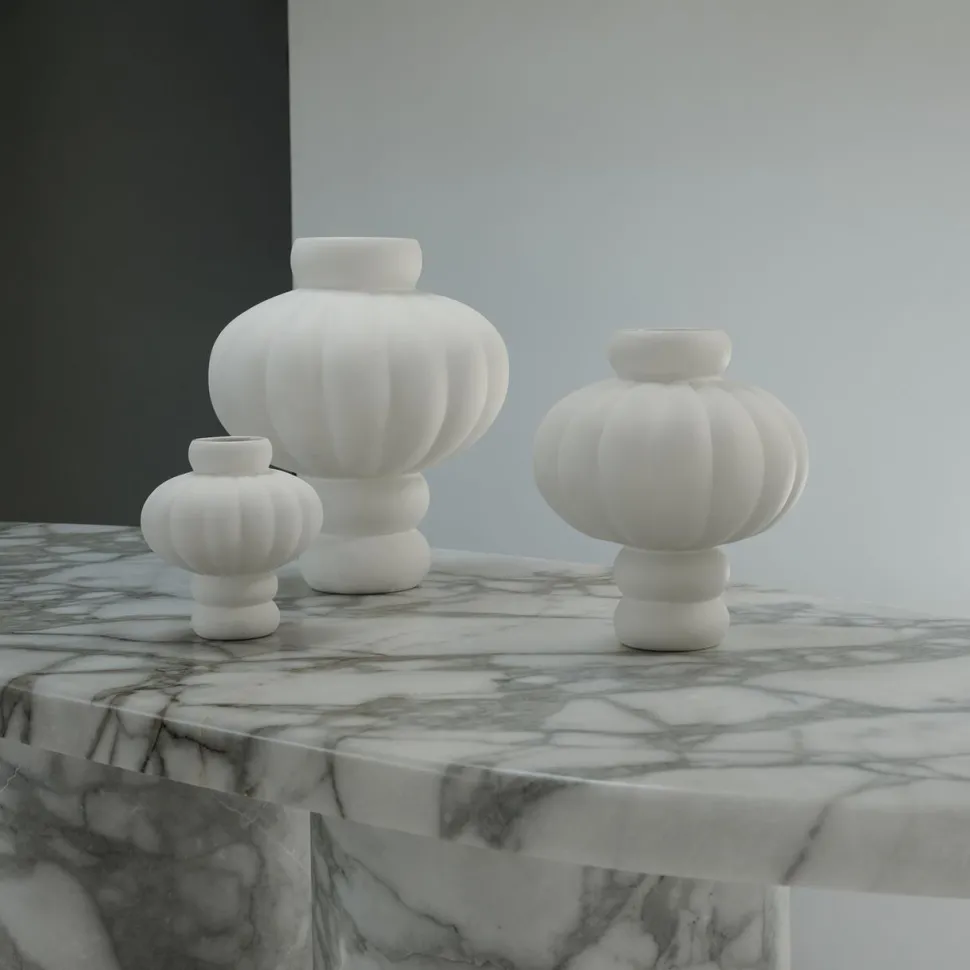 Louise Roe Balloon Vase 02 Raw White
