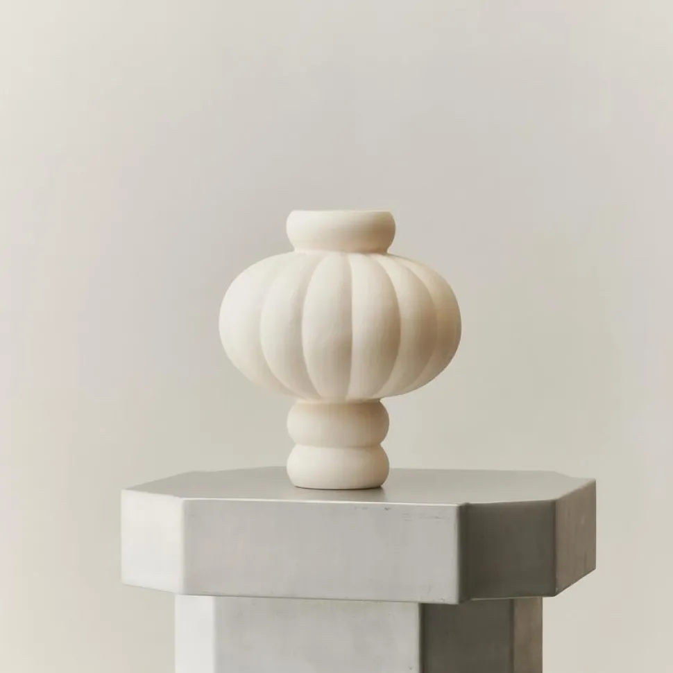 Louise Roe Balloon Vase 02 Raw White