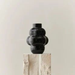 Louise Roe Balloon Vase 04 Black