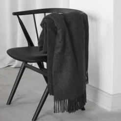Sibast Furniture No 8 Chair Sortlakeret Bøg Sort Saga Læder