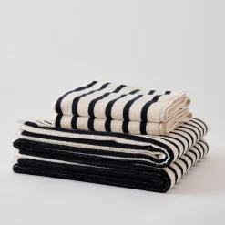 Tell Me More Bonnie Bath Towel Black