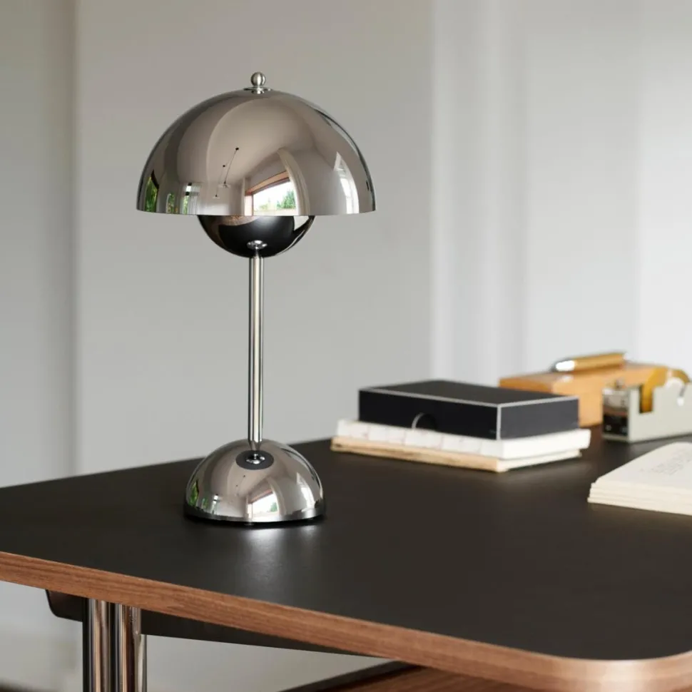 &Tradition Flowerpot Portable Table Lamp VP9 Chrome-Plated