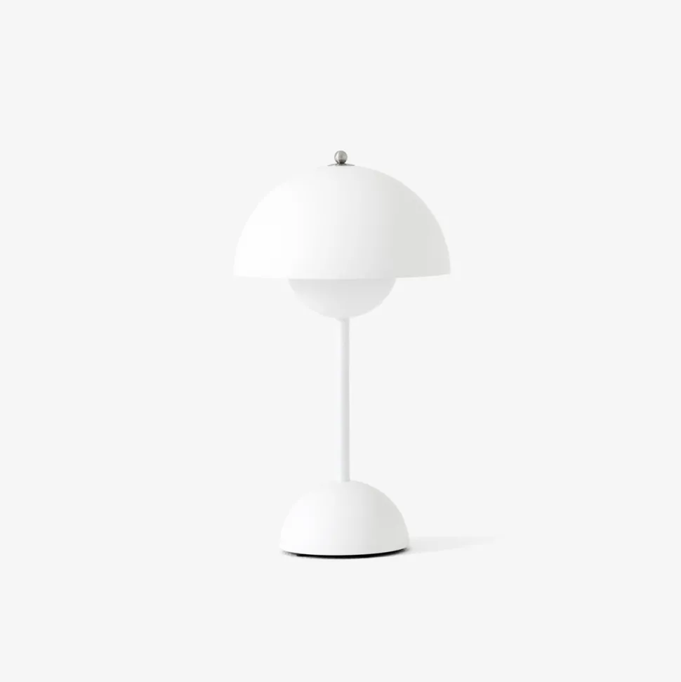 &Tradition Flowerpot Portable Table Lamp VP9 Matt White