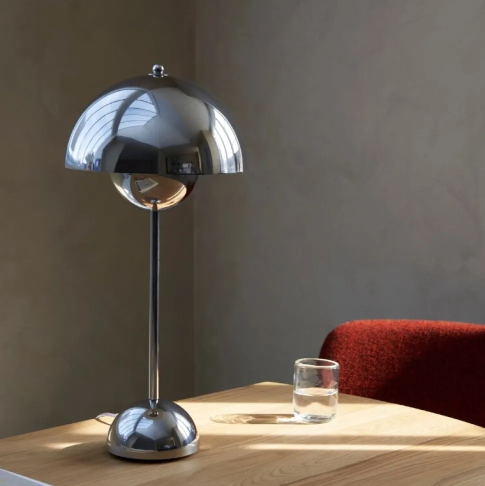 &Tradition Flowerpot Table Lamp VP3 Chrome Plated