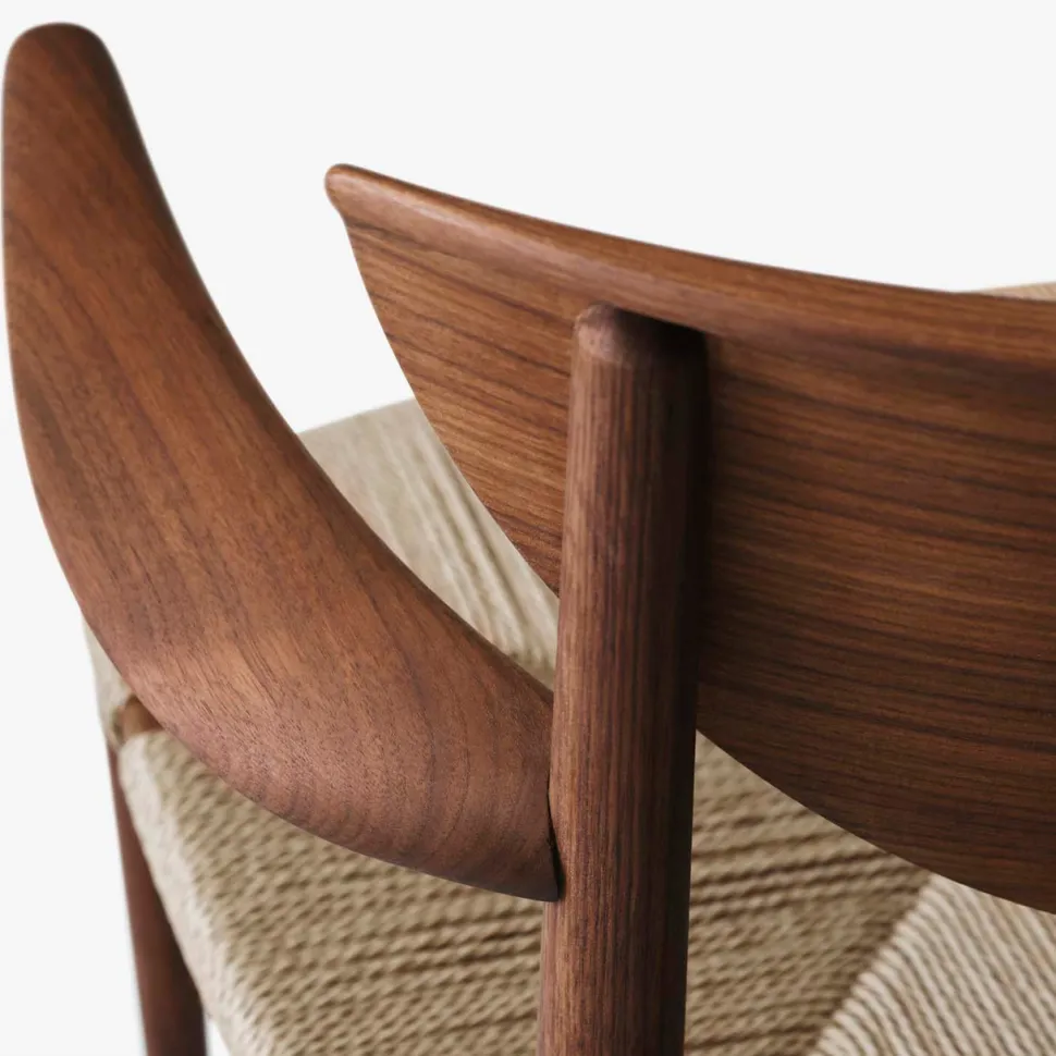 &Tradition HM4 Drawn Chair Oiled Walnut