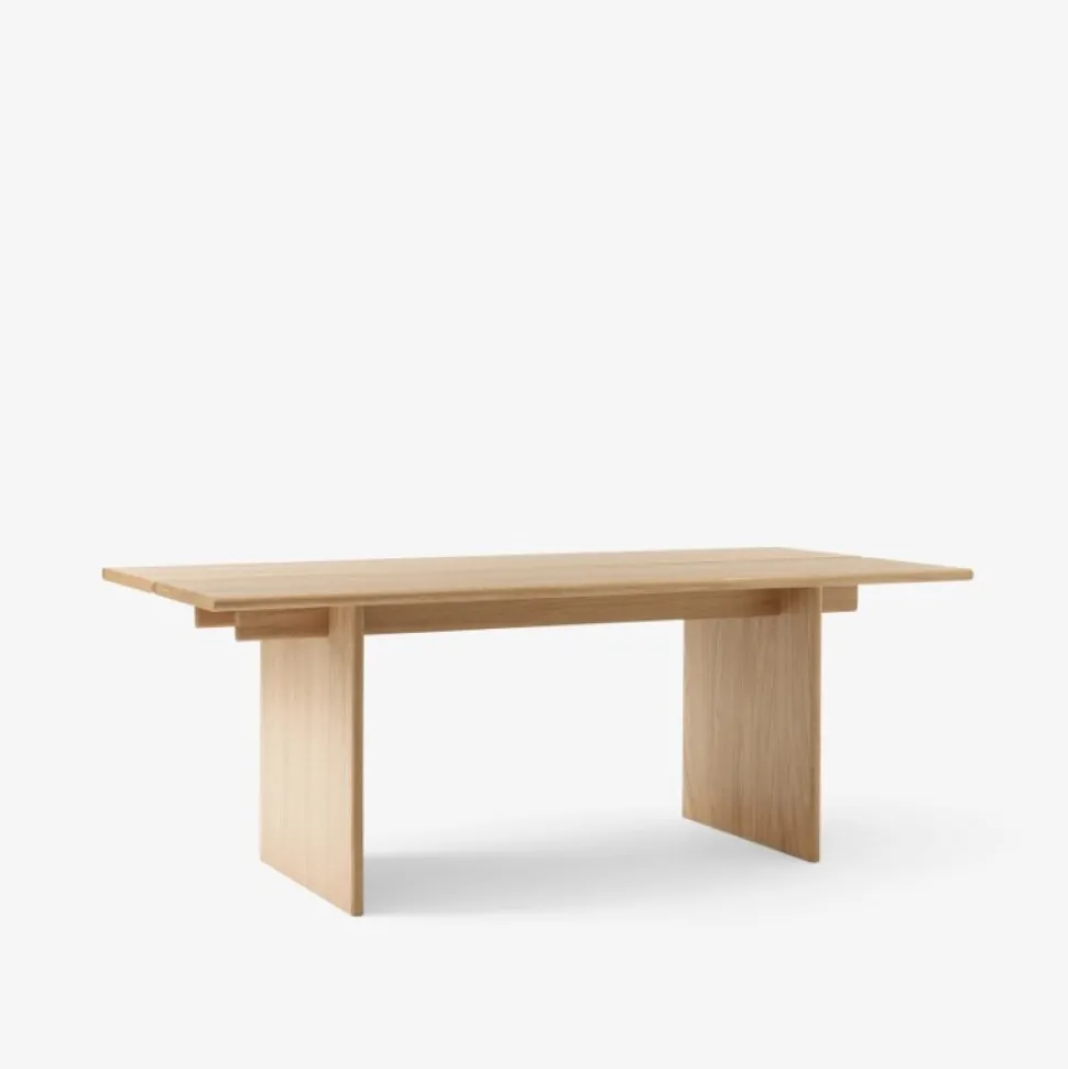 &Tradition ITA OS1 Dining Table Oak