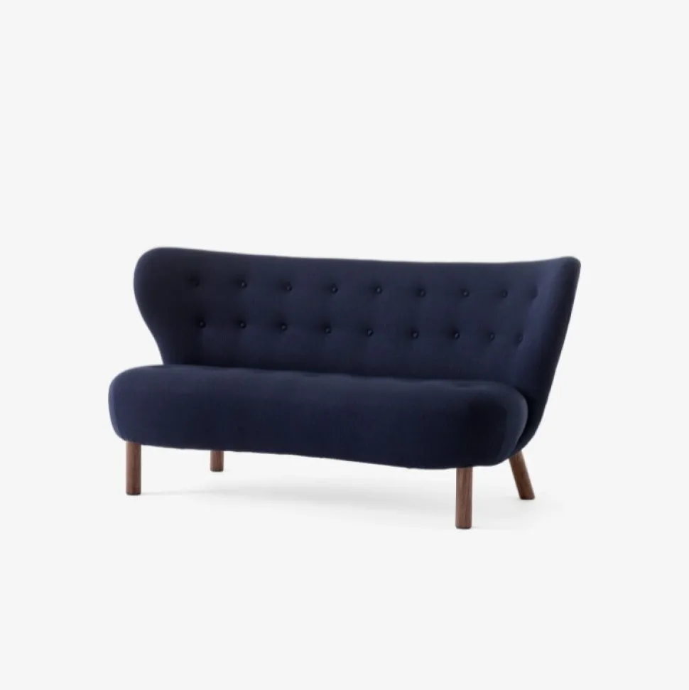 &Tradition Lille Petra VB2 Sofa Vidar 0554 Walnut Legs