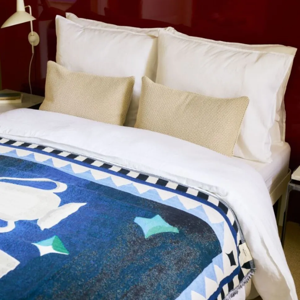 &Tradition Momento Throw Midnight Blue
