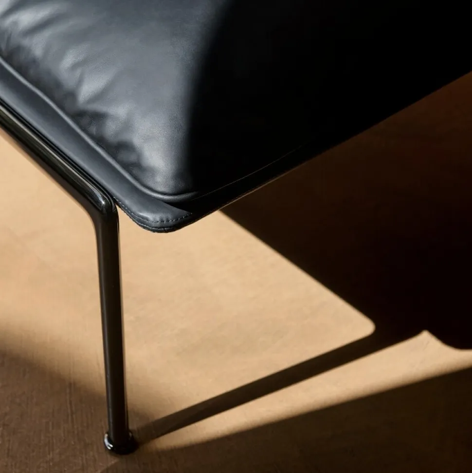 &Tradition Muno LN20 Black Noble Leather