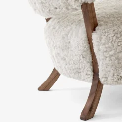 &Tradition Wulff ATD2 Moonlight Sheepskin Oiled Walnut